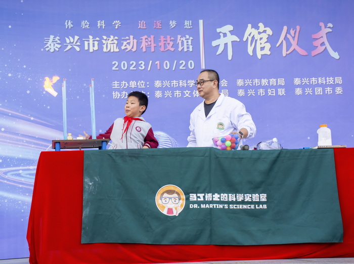 ���ձ���