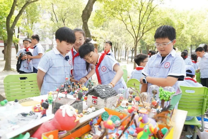 ��Сѧ�Ƽ��ɹ�չʾ������