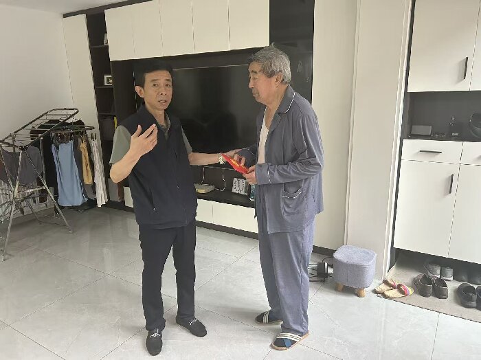 ο�������ϵ�Ա�����